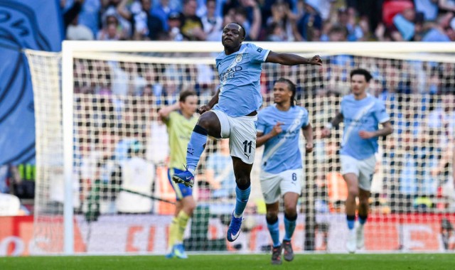 足总杯-冈萨雷斯世界波多库传射 曼城2-1圣徒进决赛