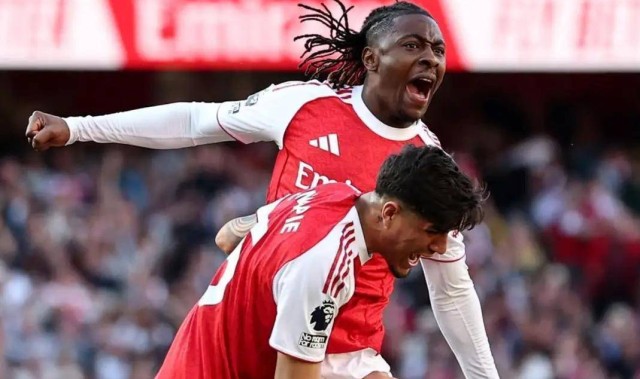 热刺赢球仍垫底，利物浦杀回前四，阿森纳1-0纽卡重返榜首，英超积分榜更新