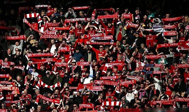 利物浦0-2巴黎！客场四连跪，高层却说：斯洛特，再给你时间！