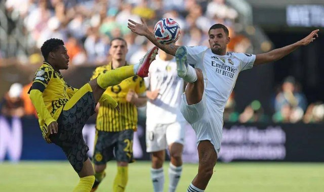 1.27亿欧巨星迷失！皇马中场战术混乱，用人失误引球迷不满