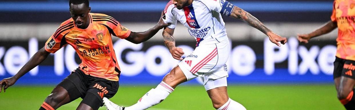 法甲大冷门！落后3球仍不输，巴黎FC主场逼平里昂