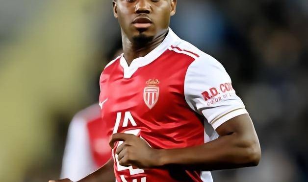 巴萨重磅，不仅甩掉高薪包袱，还收入1100万，梅西接班人闪耀法甲