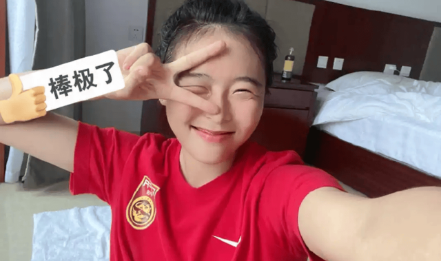 官宣，女足悍将留洋，27岁，前锋，加盟法甲豪门，薪水曝光