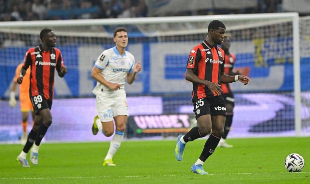 随着马赛爆冷1-1遭法甲第15逼平，法甲最新积分榜出炉