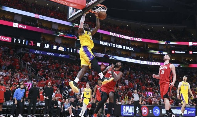 季后赛首轮G3：仅雷霆湖人2队3-0 掘金活塞尼克斯落后