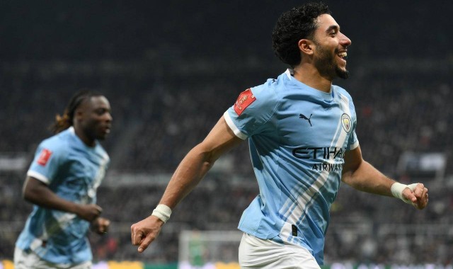 争议！球迷赛后批评瓜迪奥拉：知道为什么皇马能淘汰曼城了吧？