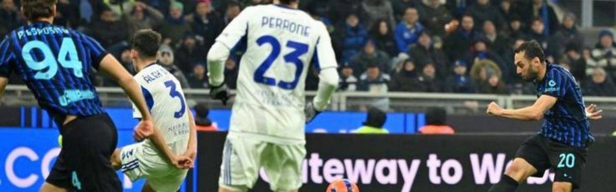 科莫这个朋友国际米兰交定了，防线与罗马并列意甲最佳，仅丢7球，11轮不败展现实力